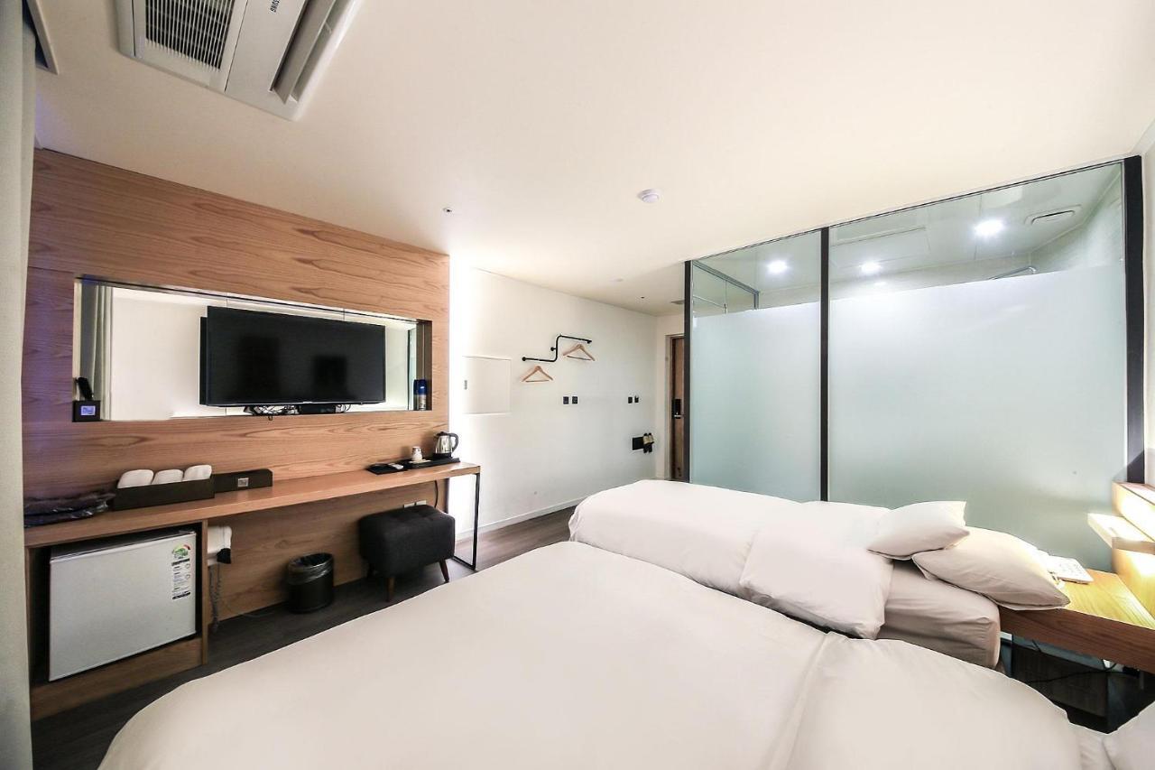 Seoul Business Blvd Hotel Ora Luaran gambar