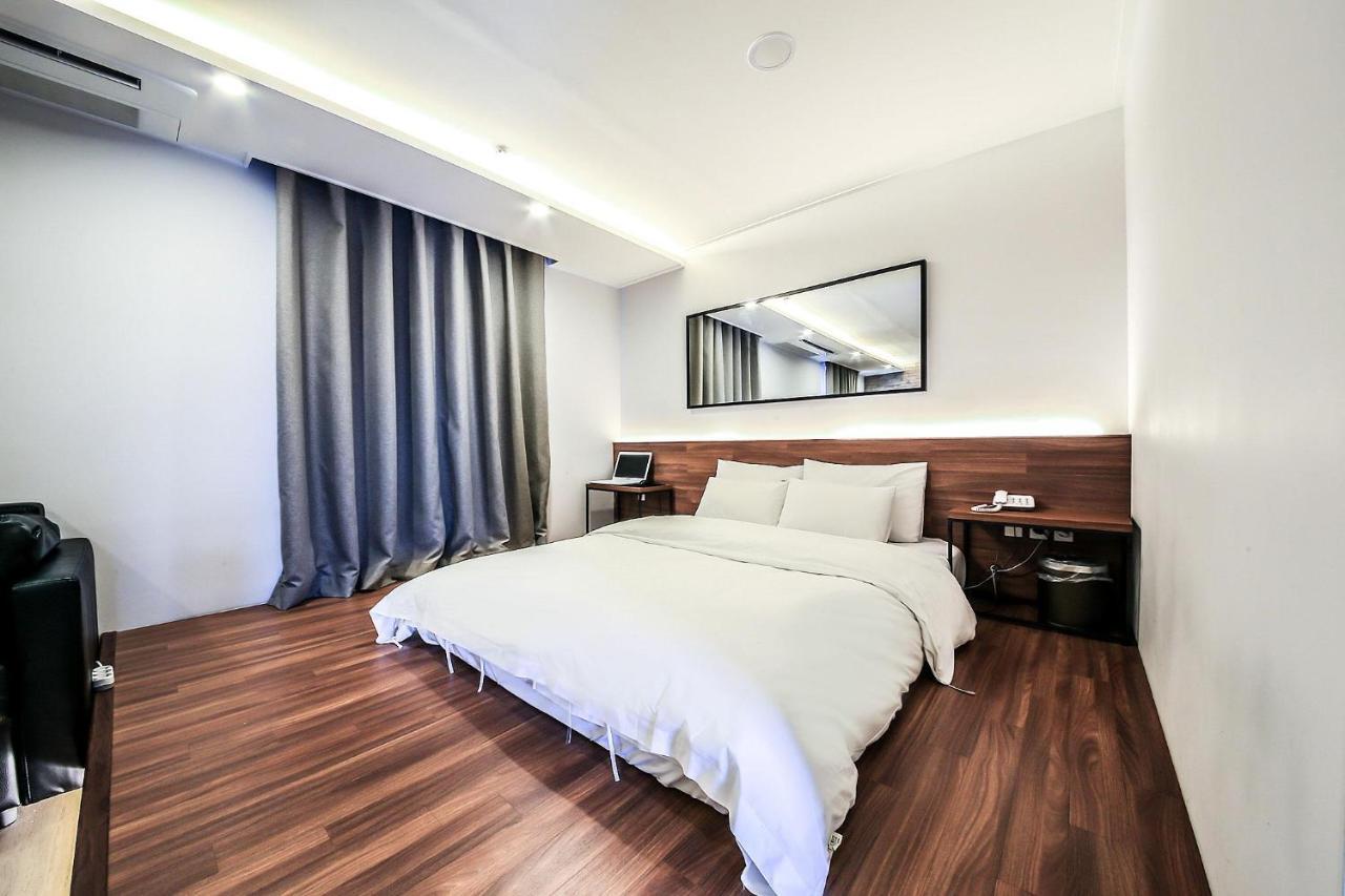 Seoul Business Blvd Hotel Ora Luaran gambar