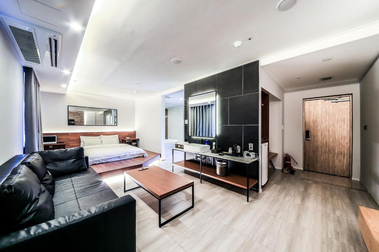 Seoul Business Blvd Hotel Ora Luaran gambar